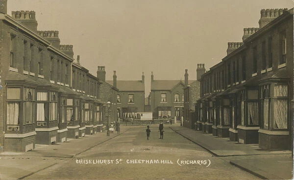 Chiselhurst St, Cheetham Hill, Manchester, Lancashire, England. Date: 1916