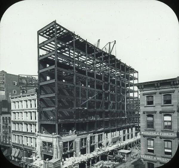 Constructing large building, N. York