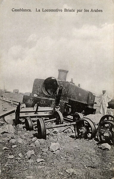 Morocco - Locomotive destroyed by Arabs - Chaouia uprising