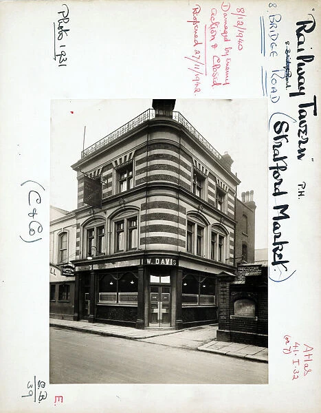 Photograph of Railway Tavern, Stratford Market, London