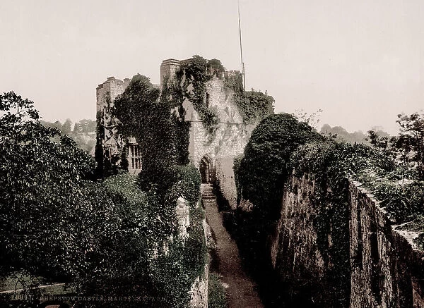 Vintage 19th century  /  1900 photograph: Chepstow Castle, Wales