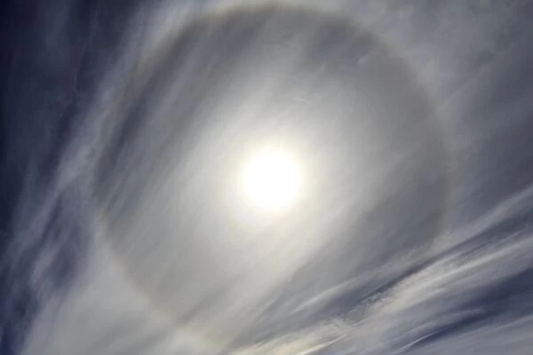 Cirrus clouds and ice halo, Antarctica F008  /  3616