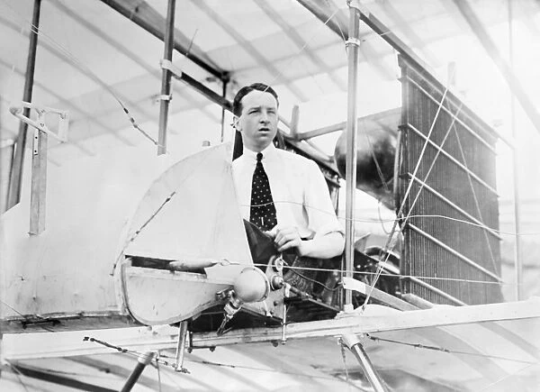 Thomas Sopwith, British aviation pioneer C016  /  8816