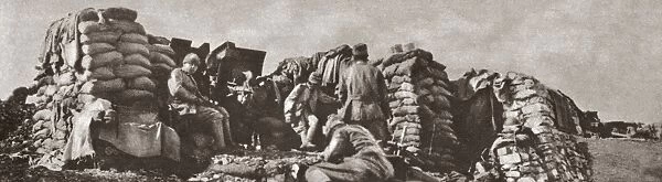 WORLD WAR I: ITALIAN FRONT. Italian artillery position fortified by sandbags