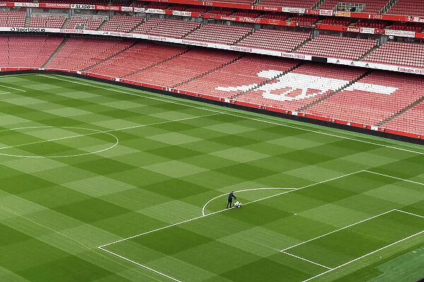 Arsenal vs Southampton: Pre-Match Preparations at Emirates Stadium