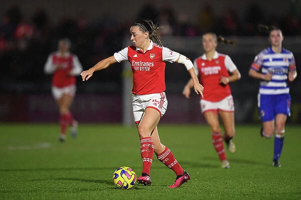 Arsenal's McCabe Shines: Action-Packed Performance in FA Women's Super League Clash Against Reading
