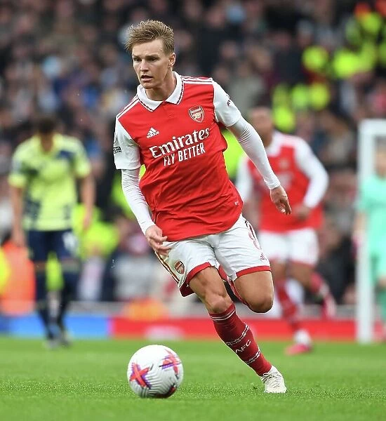 Odegaard Shines: Arsenal vs Leeds United Clash in the Premier League