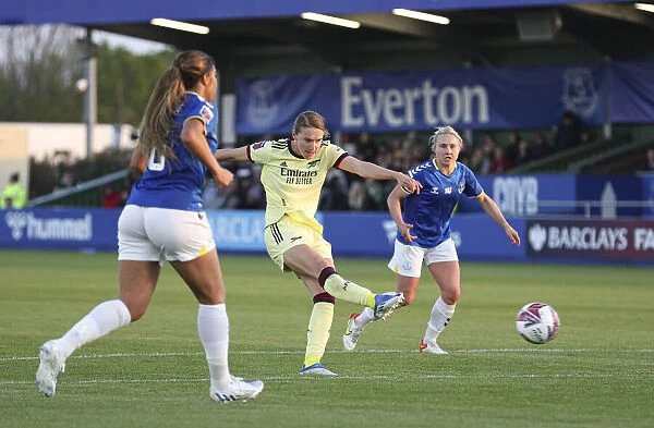 Vivianne Miedema in Action: Everton Women vs. Arsenal Women, FA WSL 2021-22