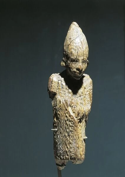 Ancient Egyptian ivory statuette of king, Early Dynastic Period, I Dynasty