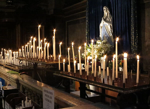Candles in La Madeleine church