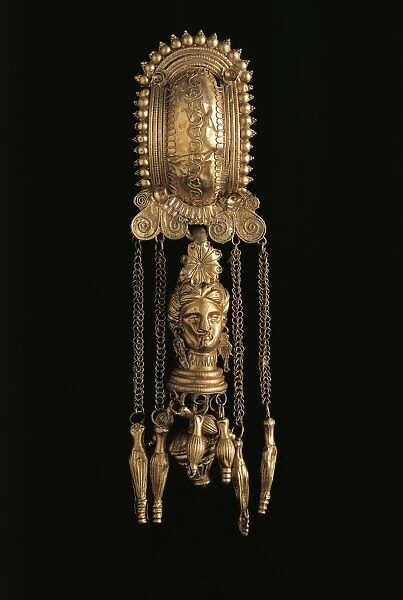 Gold earring with pendant, from Todi, Perugia province, Italy