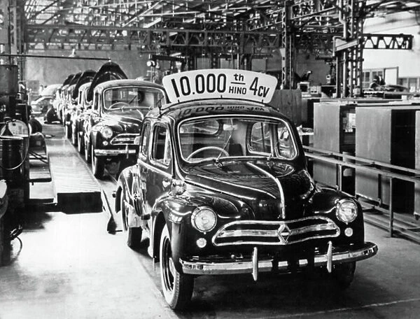 The 10000th Renault 4CV Hino produced in Japan under the name Hino, 1948 (b / w photo)