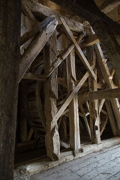17th century bell lifting wheel in the north tower, Notre Dame Cathedral of Bayeux