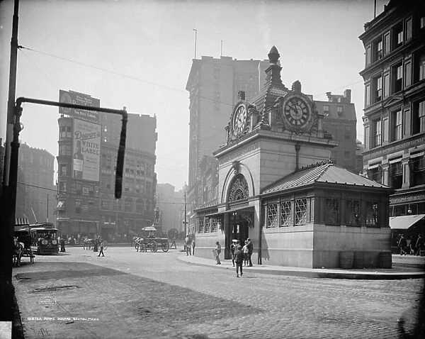 Adams Square, Boston, Massachusetts, c. 1905 (b / w photo)