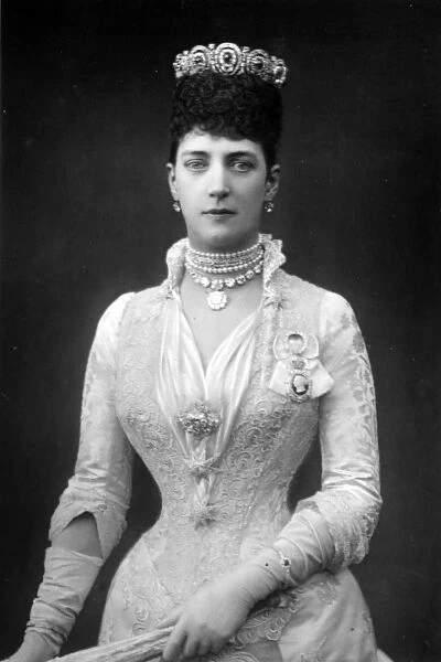 Alexandra, Queen Consort of Edward VII of Great Britain, c. 1890 (b  /  w photo)