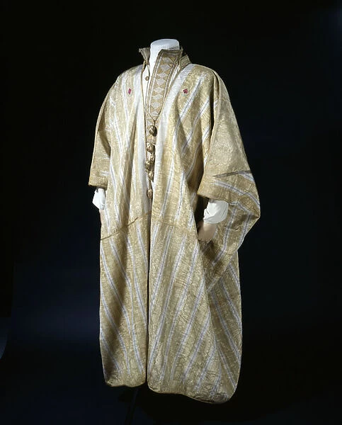 Arab robe, Arabian Peninsula, 1916 (silk with gold & silver thread)
