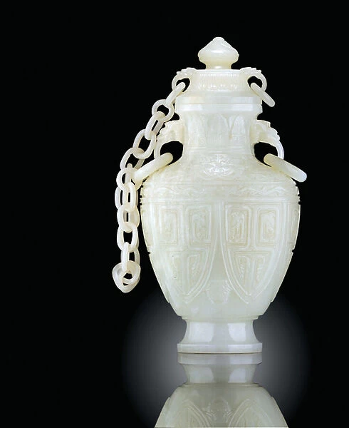 Archaistic vase and cover, 18th - 19th century (white jade)