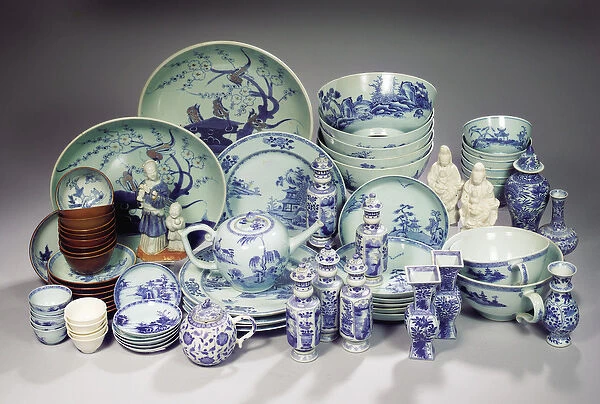 An assorted lot of Nanking Cargo porcelain, mid 18th century (porcelain)