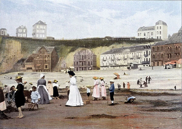 On the beach. Engraving by Gillot around 1900