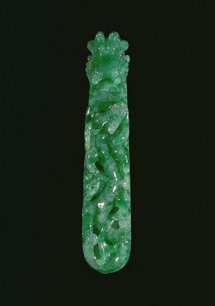 Belthook in the form of a dragon (jadeite)
