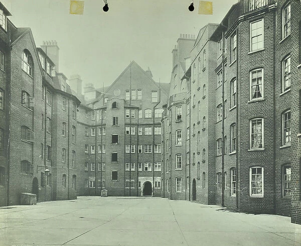 Boundary Estate: exterior of Clifton and Molesey Buildings, London, 1906 (b  /  w photo)