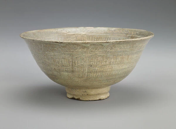 Bowl, second half 15th or early 16th century (stoneware with white inlay under transparent glaze)
