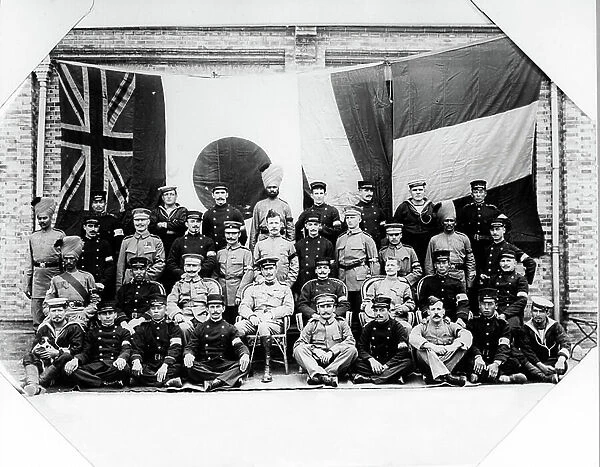 British, French, German and Japanese Officers in Shanghai, 1900 (b / w photo)