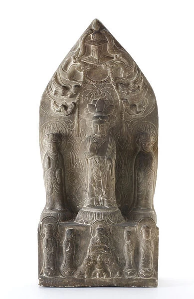 Buddhist trinity in relief on lotus pedestals before pointed background (stone)