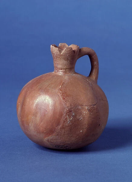 Burnished prehistoric juglet in the shape of a pomegranate, Jerusalem (pottery)