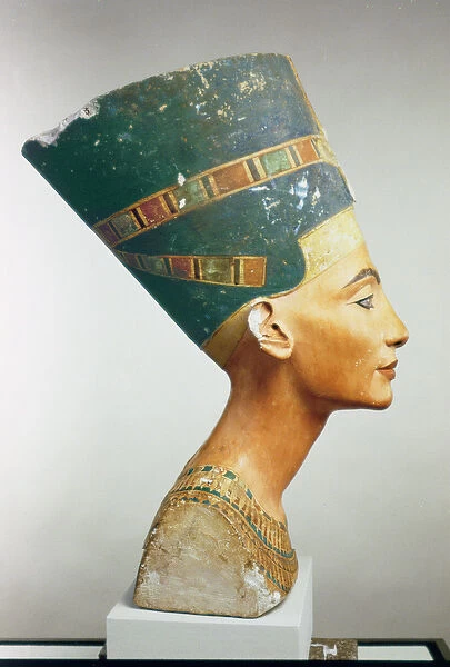 Bust of Queen Nefertiti, side view, from the studio of Thutmose at Tell el-Amarna