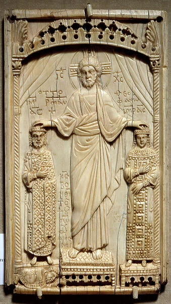 Byzantine Art: binding plate: Jesus Christ crowned Emperor Otton II (955-983
