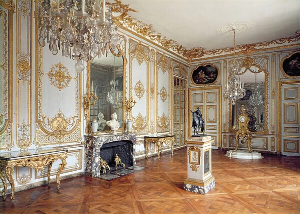 The Cabinet de la Pendule (Clock Room) (photo)