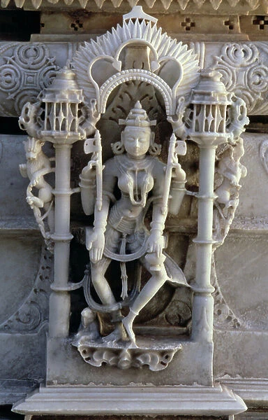 Carving from the Vimala Sha Temple (photo)