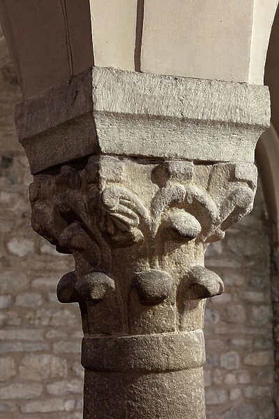 Cathedral. Interior. The crypt. 1038. A capital