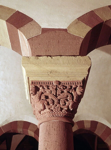 Chapiteau of the Romanesque crypt of Strasbourg Cathedral (Bas Rhin 67)