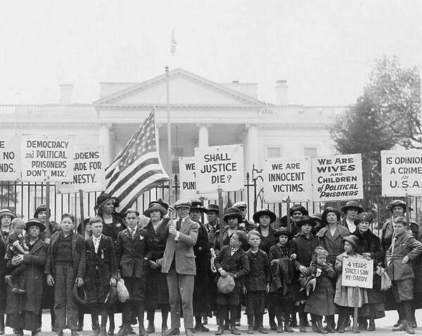 Children at the White House appealing to the President for the release of political