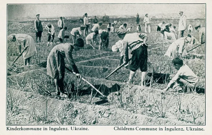 Framed Print : Childrens commune in Ingulenz - Ingulets, Ukraine, Soviet Russia