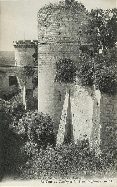 Chinon: Le Chateau, Les Douves, La Tour du Coudry et la Tour de Boissyy (b / w photo)