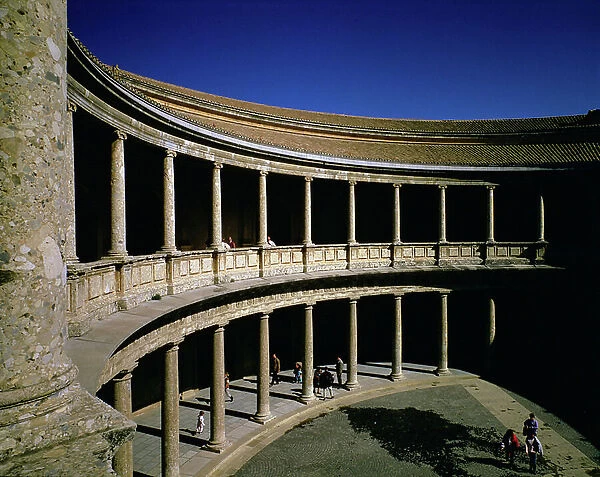 The Circular Courtyard of the Palace of Charles V, completed in 1616 (photo)