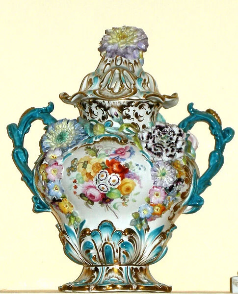 Coalbrookdale vase, c. 1845 (porcelain)