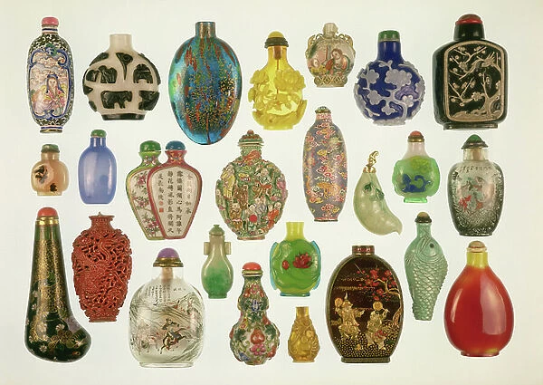 Collection of Chinese snuff bottles, ceramic, glass, lacquer and carved stone, 18th-19th century