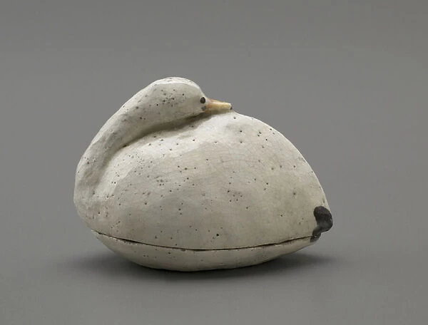 Container in the shape of a snow goose, Ikaho, Gumma prefecture, Meiji era (ceramic)