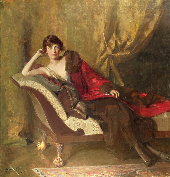 Countess Michael Karolyi, reclining in a divan, 1918 (oil on canvas)