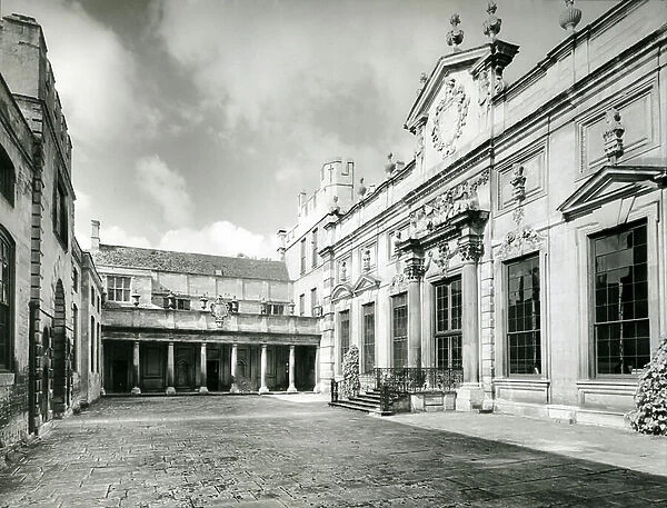 The Courtyard, Drayton House, from 100 Favourite Houses (b / w photo)