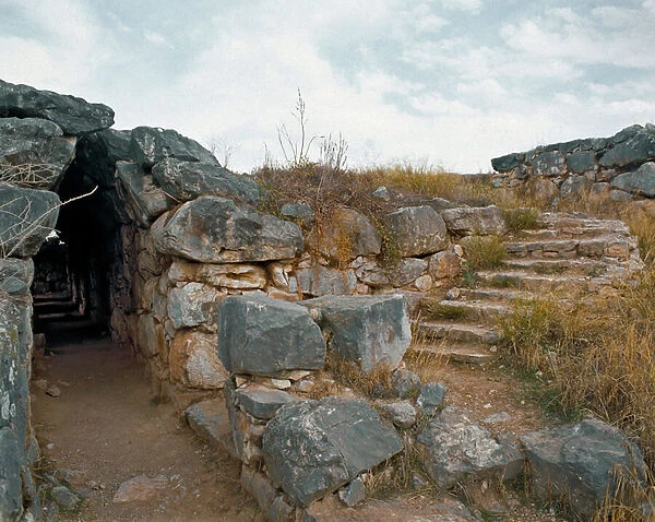 Covered passage of the Mycenian citadel, around 1200 BC (photography)