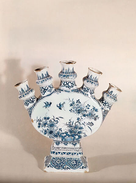 Delftware Tulip Vase, inspired by the Orient, second half of the 17th century (faience)