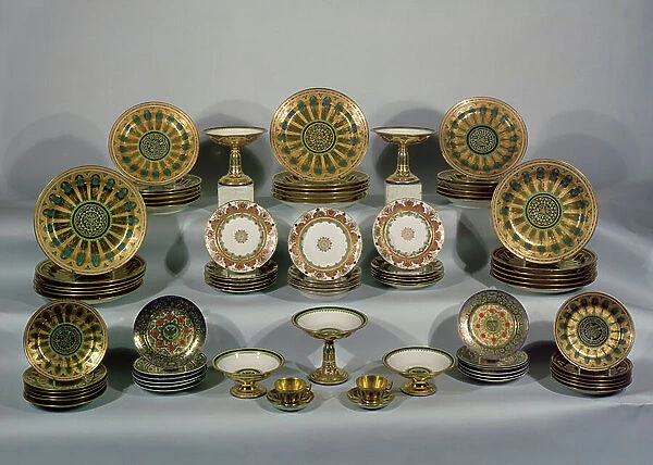 Dinner service made for Nicholas I (1825-55), from the St.Petersburg Imperial porcelain factory, early 19th century