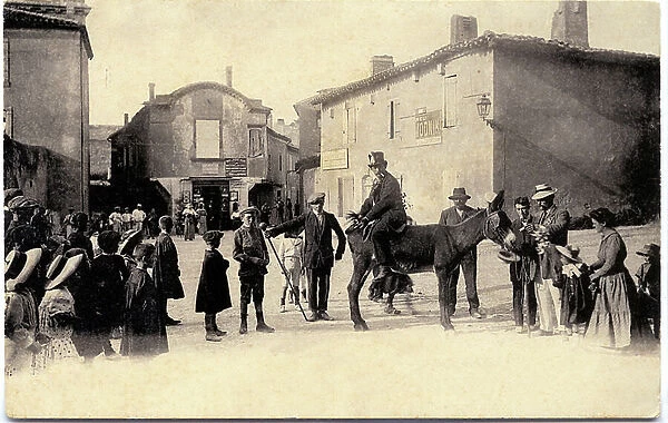 Donkey tower around 1900, Carcassonne (postcard)