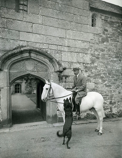 The Earl of Mount Edgcumbe outside Cotehele in 1924, from 100 Favourite Houses (b / w photo)