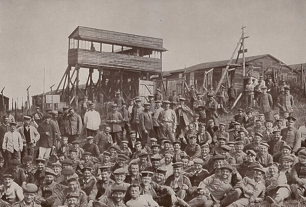 Eastcote Camp: A Group of Prisoners (b / w photo)